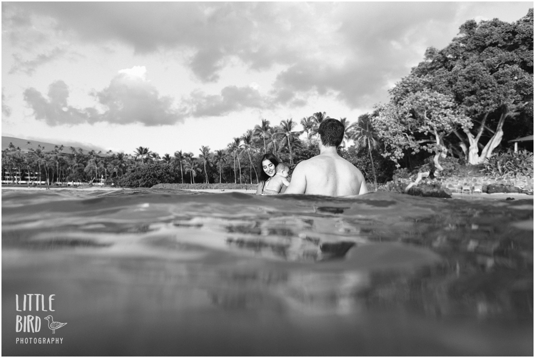 12-family-playing-in-the-water-with-baby-in-hawaii
